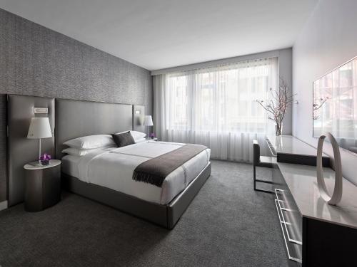 Superior King Room room in SMYTH Tribeca