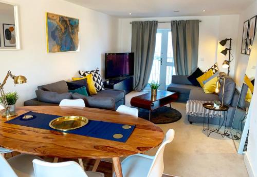 Next Level Apartments At Station View - Guildford Centre, , Surrey