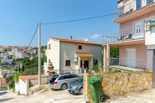  Apartment Lorena in Trogir