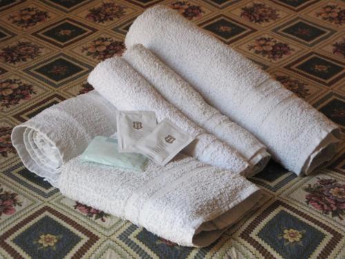 Single Room image 5