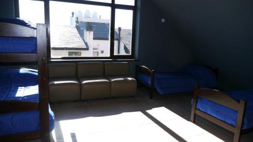 1 twin bed