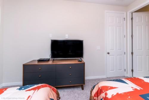 Imagine You and Your Family Renting this 5 Star Villa on Solara Resort Orlando Villas 2872 - image 7