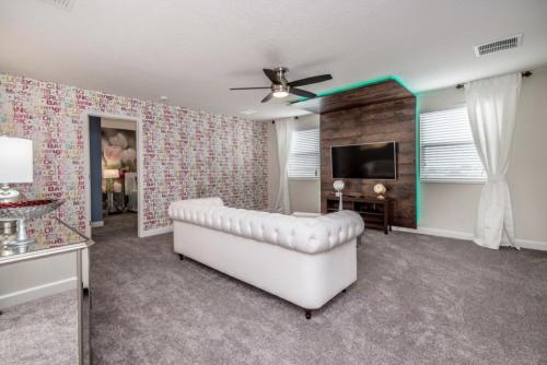 Imagine Your Family Renting This Amazing Villa on Champions Gate Resort with the Best 5 Star Amenities Orlando Villas 2810 - main image