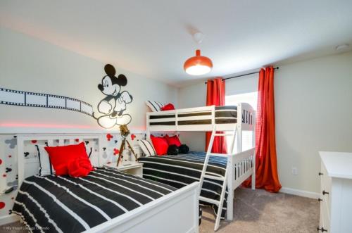 Picture Renting Your Own Luxury Home on the Exclusive Champions Gate Resort close to Disney Orlando Townhome 2829 - image 2