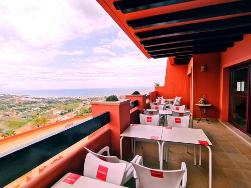 Pub/Lounge, Apartamentos Manilva Green in Manilva