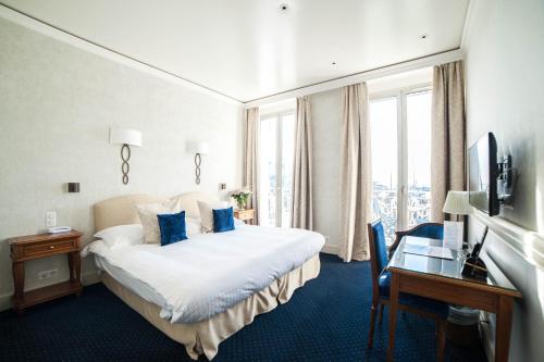 hotel photo