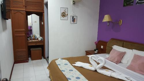 1 double bed