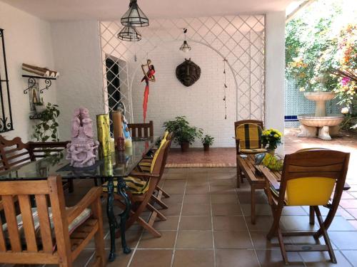 Villa Pinares-Malaga: pool, garden, garaje, wifi,