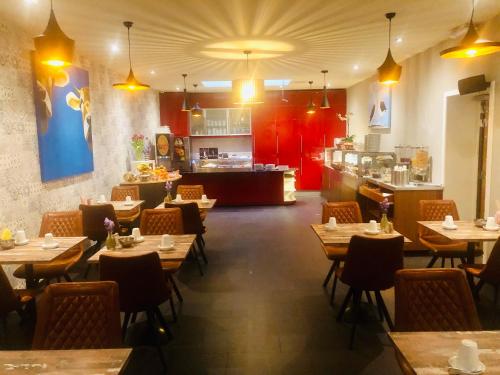 餐廳, 何塞酒店 (Hotel Jose) in 布蘭肯柏