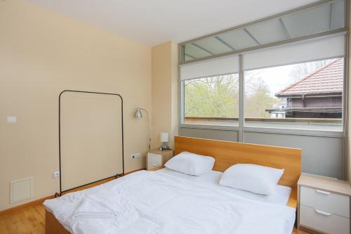 Apartment image 4