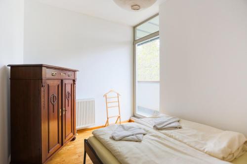 Apartment image 8