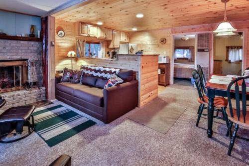 Cottage 5 - Hiller'S Pine Haven Cottage - image 3
