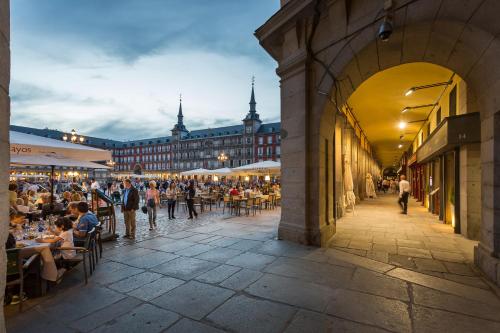 Room Mate Alba - image 2