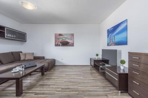  Apartment Tina, Unterkunft in Novigrad