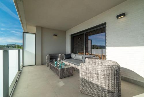 Arenal Dream III - image 10