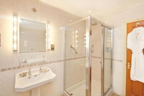 Zuhanyzó, Jock Scott Cottage in Dunkeld