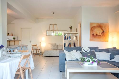  Unique apartment on Kastellokampos Rio Beach in Paralía Proastíou