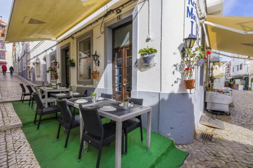 Sesimbra Prime Apartment by be@home - image 2