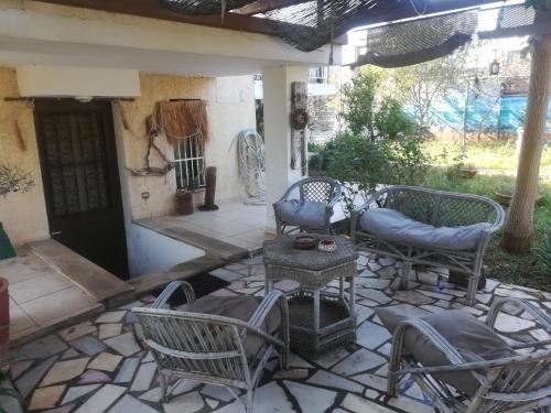 Country Rooms near Athens - Airport