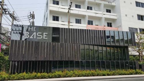 The Base Pattaya by Kwan The Base Pattaya by Kwan