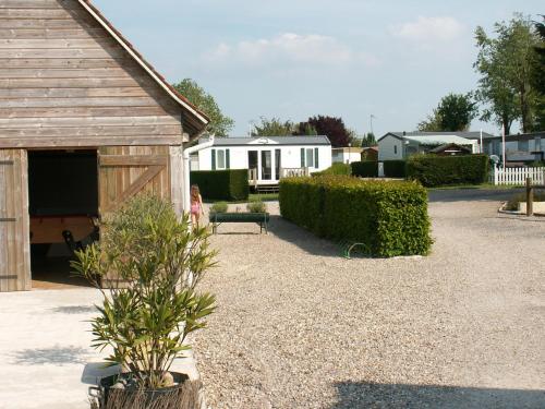 Camping La Verte Prairie in Forest Montiers