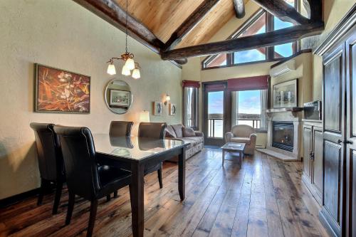 ليه كوندوز دو لاك تاورو (Les Condos du Lac Taureau) in فنادق ساينت-ميشيل-ديس-ساينتس