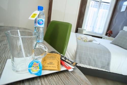 Logis Hotel De La Basilique - image 5