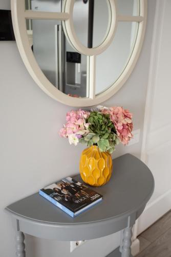 Lotus Inn in บอรส์