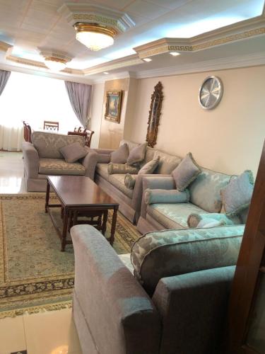 Luxury Apartment in Mohandesin شقة فاخرة للإيجار في المهندسين