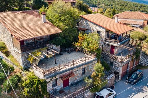  6 Beds Small House on Olympus Authentic Landscape in Pétra