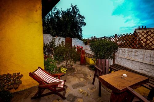 شرفة/ تراس, Hostal El Punto in لاسيرينا