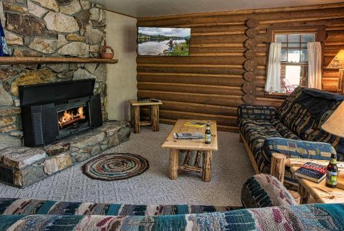 Stanley High Country Inn - image 6