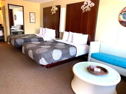 Double Room with Two Double Beds - Non-Smoking