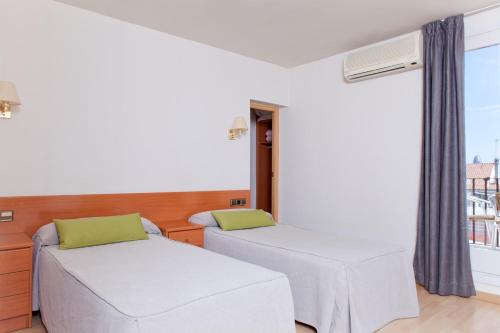 Hotel Everest – Barcelona, NJ