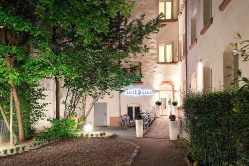 ArtHotel City - image 5