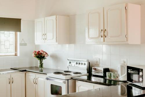 Facilities, Shelly Beach, Villa Albatross 3 in Windsor on Sea