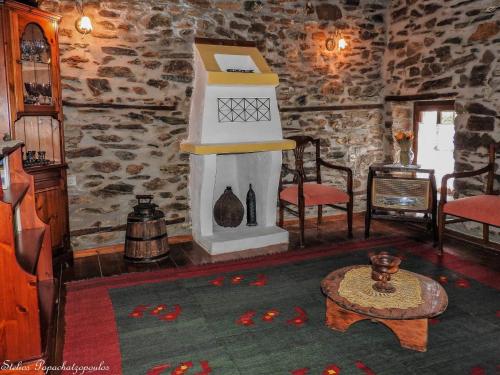 สิ่งอำนวยความสะดวกเพื่อการสันทนาการ, Mansion Philoktitis in คาสแซนดรา