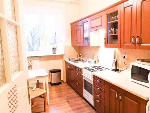 Kitchen, Bankowa 8 Guest Rooms in Zielona Gora