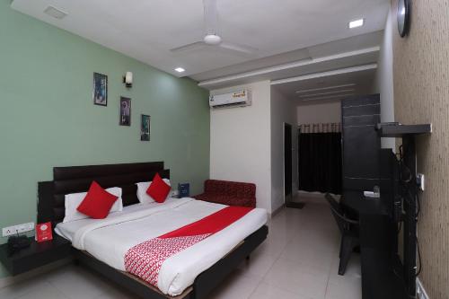 

OYO 8173 Hotel Singh Palace