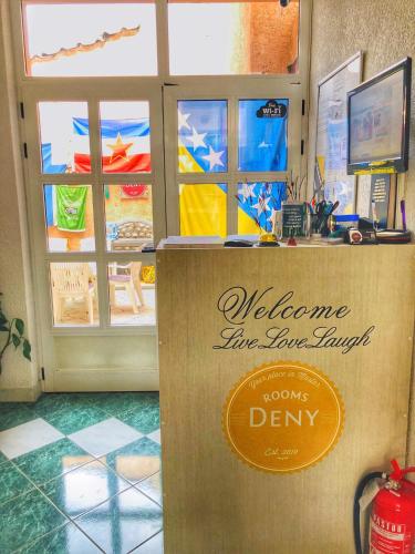 บริการและสิ่งอำนวยความสะดวก, Rooms Deny in มอส์ทาร์