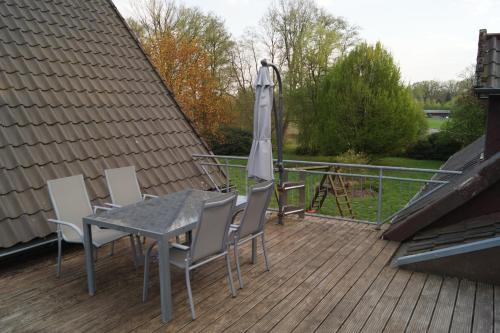 Balcony/terrace, Hotel Tini in Bad Fallingbostel