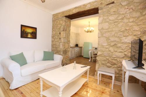  KOSTADARAS OLD STONE HOUSE in 63077 Afytos