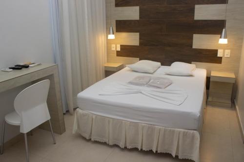 1 double bed, 1 twin bed