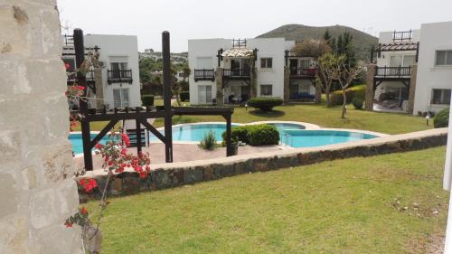  Luxury ground apt, beautiful site, Bodrum KAV in Gümüşlük