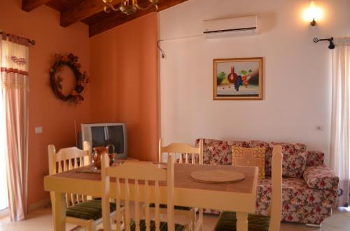 Jelena's Luxury Apartments - image 10