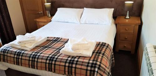 2 bedrooms, 4 beds