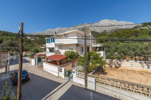  Apartment Lola, Unterkunft in Živogošće