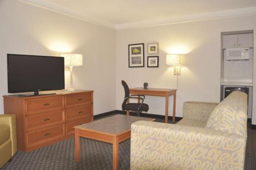 La Quinta Inn & Suites by Wyndham Dallas Uptown