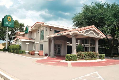 La Quinta Inn by Wyndham Dallas Uptown