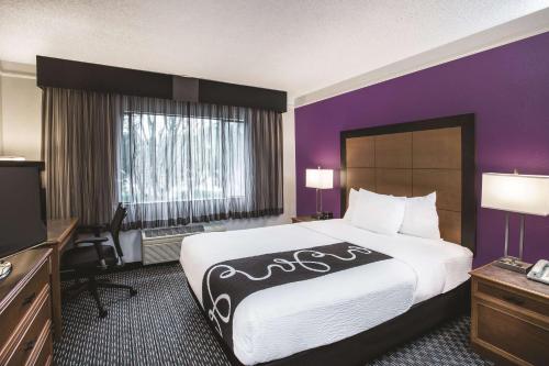 La Quinta by Wyndham Seattle Bellevue / Kirkland - image 4